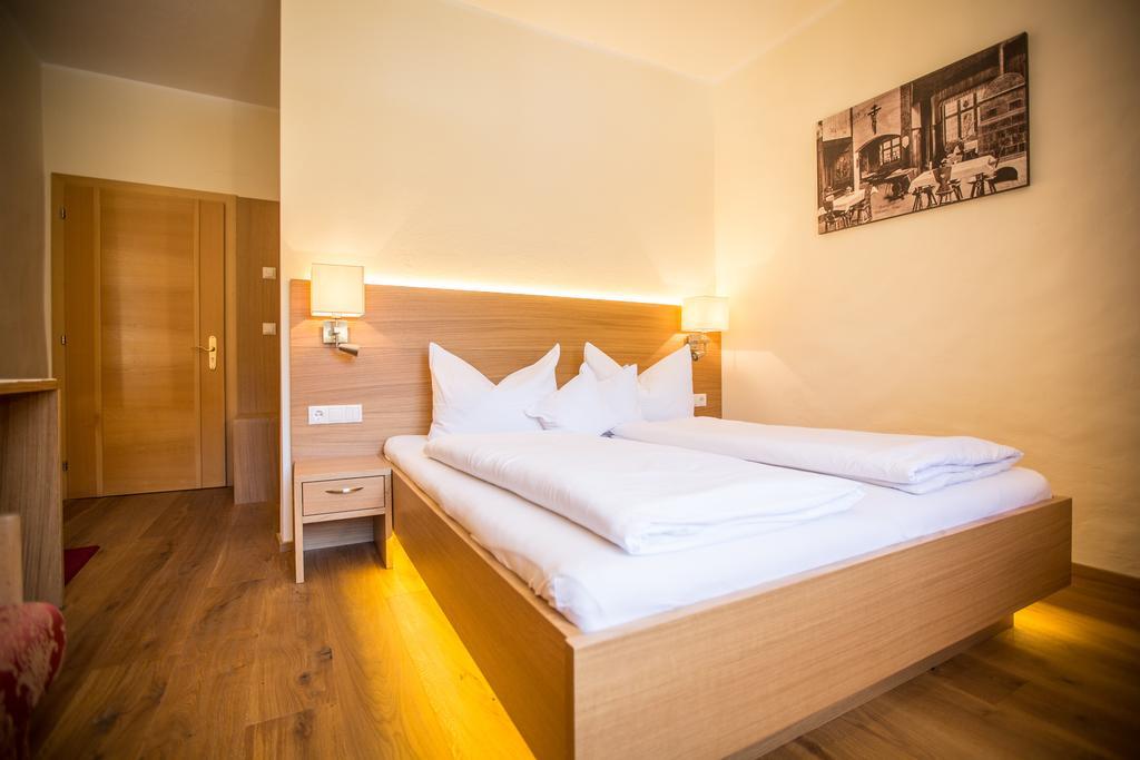Hotel Ansitz Gamp คีอูซา ห้อง รูปภาพ